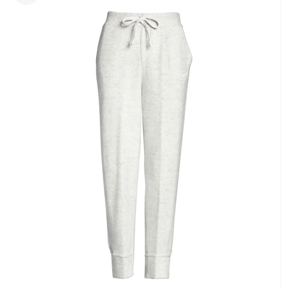 NWT Women's Nike Standard-fit Full Length Training Joggers - Picture 1 of 5